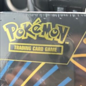Pokémon Trading Card Game Box